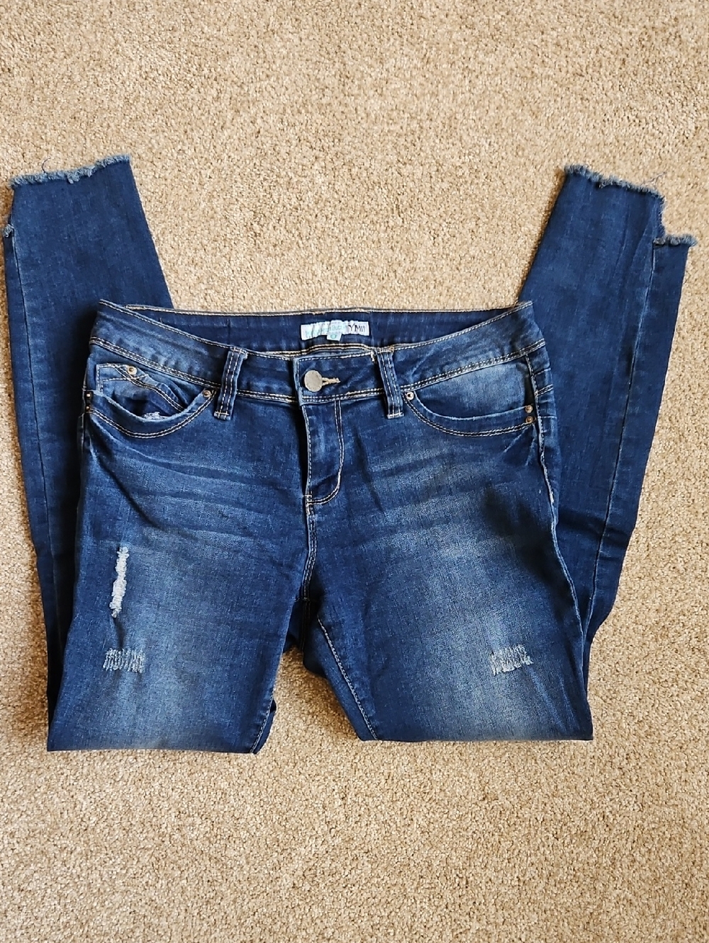 YMI Size 9 Women's Dark Blue Distressed Women's Skinny Jeans